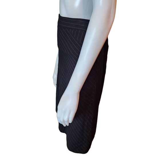 Adrienne Vittadini Black Striped Skirt (12) - Picture 4 of 7